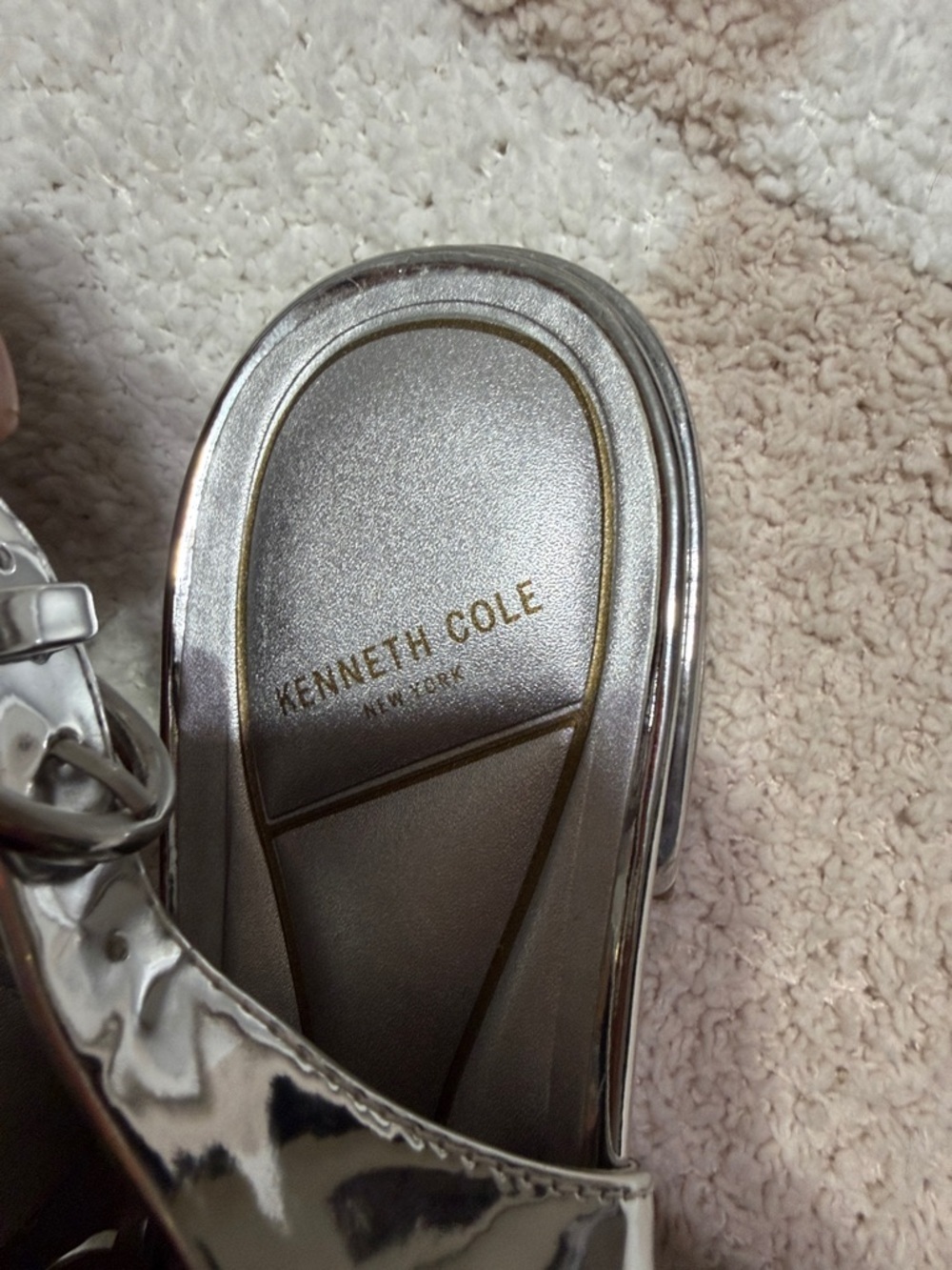 Kenneth Cole New York Calabra Slingback Flats in silver. - Picture 4 of 7